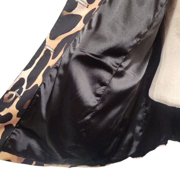 Peter Nygard Black and Tan Blazer with Leopard Print - Picture 5 of 10
